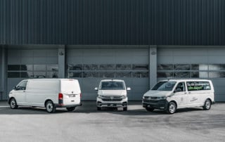 Drei verschiedene elektrobetriebene Transporter von ABT